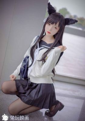 撕开她的乳罩慢慢揉视频