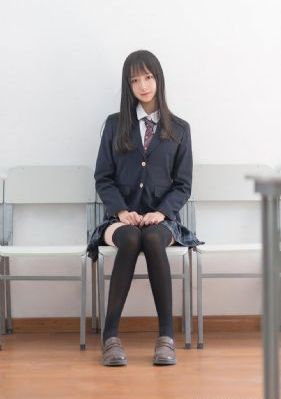 羞耻被脱小内内灌水